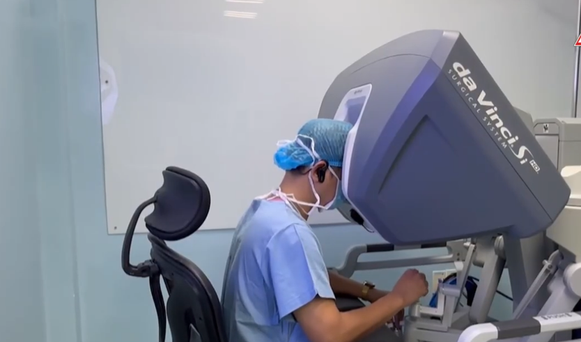 Những "thiên thần áo trắng" gác Tết nhà, giữ nhịp sống cho người bệnh - Ảnh 6.
