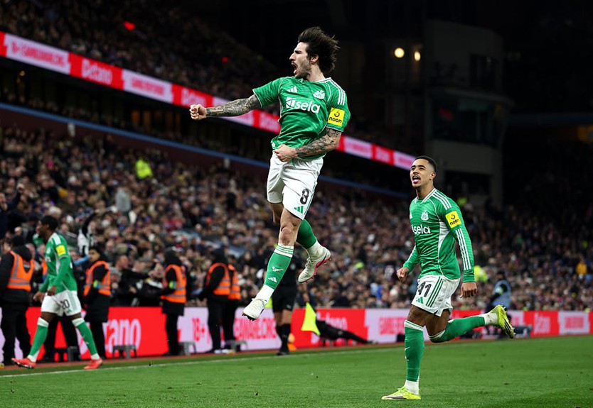 Liverpool và Newcastle vào vòng 5 Cup FA - Ảnh 2.