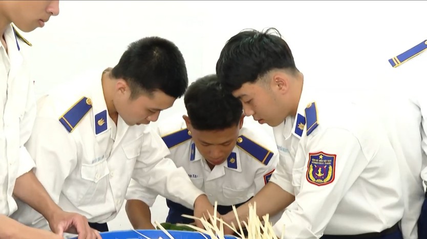 Mùa xuân nơi đầu sóng của những người lính Cảnh sát biển- Ảnh 2.