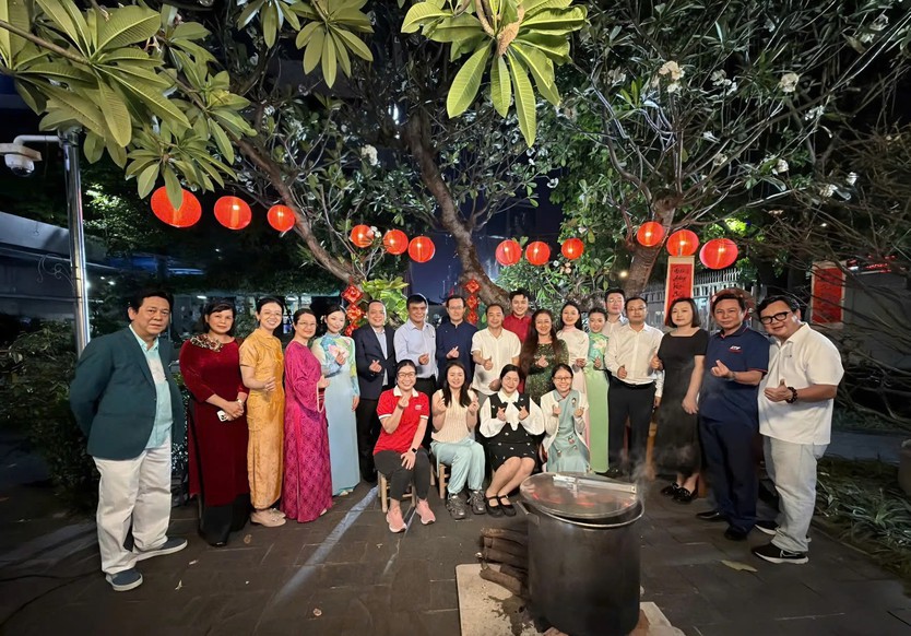 HTV hợp tác cùng Đài truyền hình sản xuất format Chị đẹp rẽ sóng ra mắt 2 MV Ca nhạc đón năm mới.- Ảnh 12.