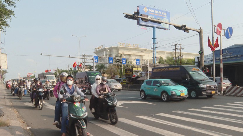Thời sự trưa HTV ngày 23/2/2026 I Cửa ngõ phía đông thông thoáng trong ngày đầu làm việc sau tết nguyên đán - Ảnh 1.