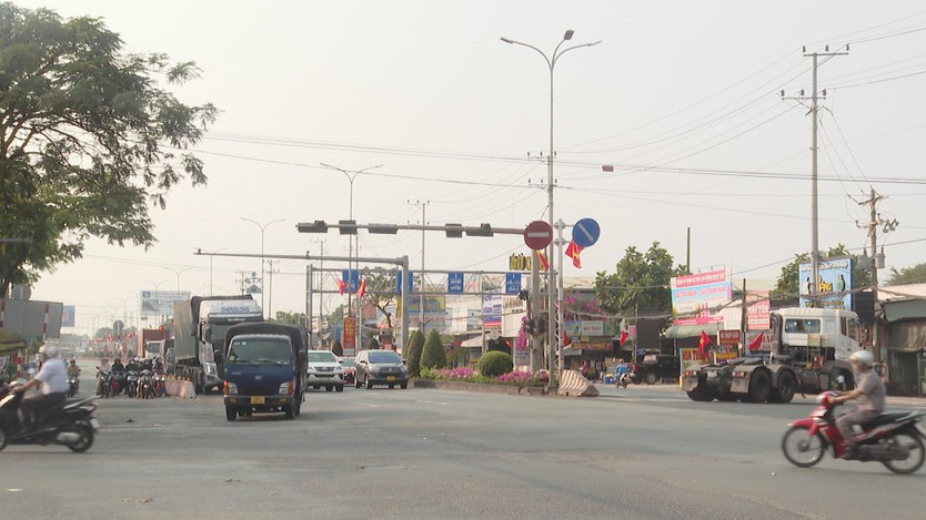 Giao thông cửa ngõ phía Đông TP.HCM thông thoáng trong ngày đầu làm việc sau Tết - Ảnh 1.