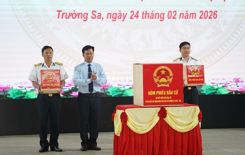 Trường Sa - Ảnh 1.