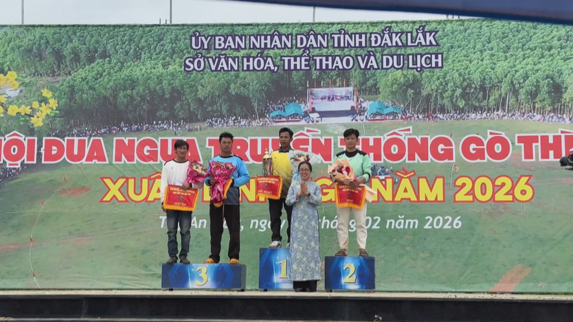 60 Giây ngày 25/2/2026 | TP. Hồ Chí Minh: Nhộn nhịp xếp hàng mua vàng trước ngày vía Thần Tài- Ảnh 4.