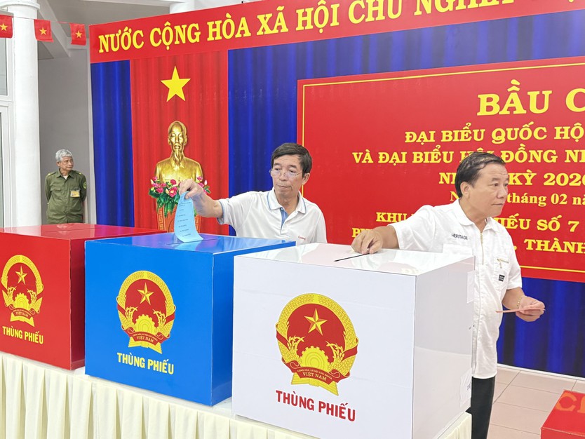 TP. Hồ Chí Minh bầu cử sớm tại một số khu vực sáng nay - Ảnh 5.