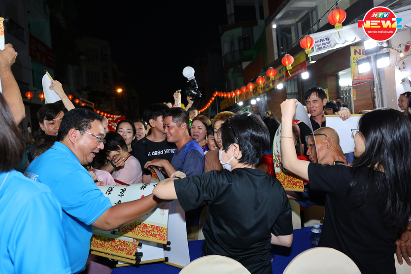 Rộn ràng lễ hội Nguyên Tiêu - Xuân Bính Ngọ 2026 - Ảnh 7.