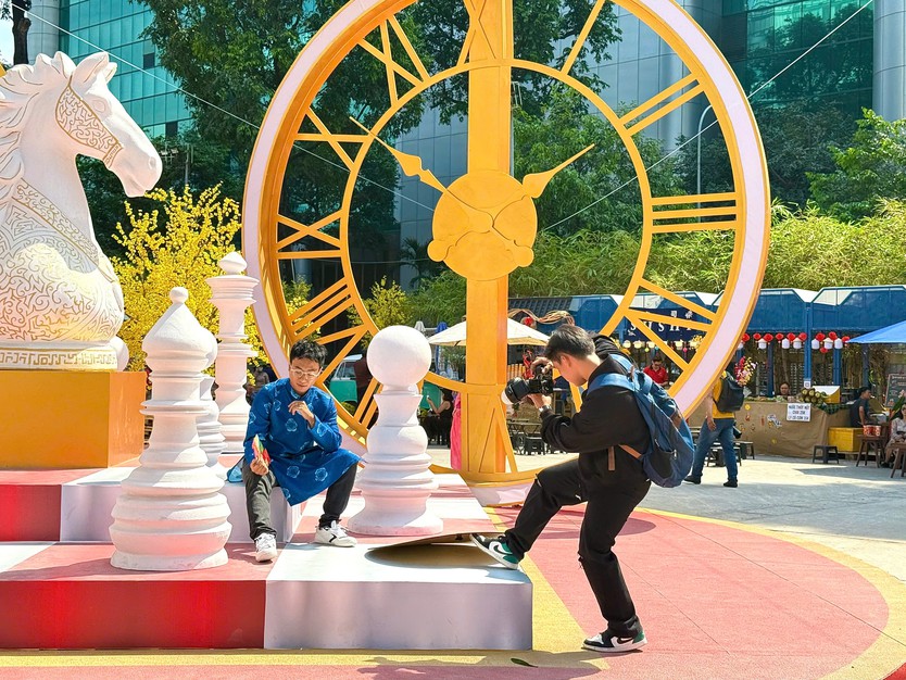 NewZround: Giới trẻ TP. Hồ Chí Minh chi bao nhiêu cho những bộ ảnh Tết?- Ảnh 7.