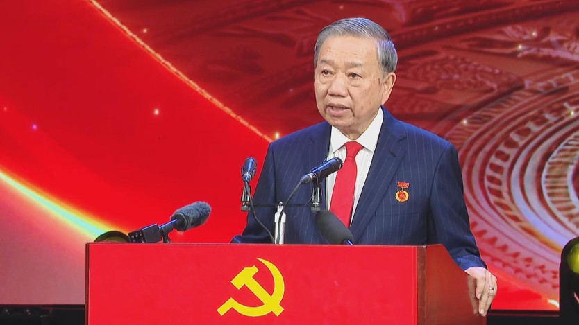Tuyên dương 96 Bí thư Chi bộ xuất sắc, trao Giải Búa liềm vàng lần thứ X năm 2025 - Ảnh 1.
