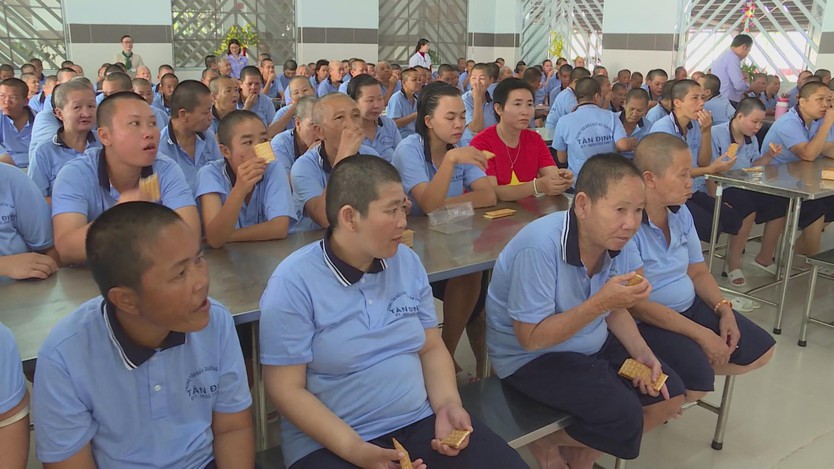60 Giây ngày 5/2/2026 | TP. Hồ Chí Minh: “Xuân gắn kết, Tết yêu thương” ở Trung tâm Điều dưỡng Tâm thần- Ảnh 2.