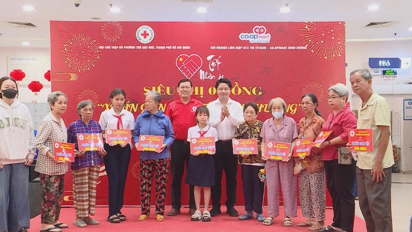 Siêu thị 0 đồng – Nơi Tết bắt đầu bằng sự sẻ chia - Ảnh 5.