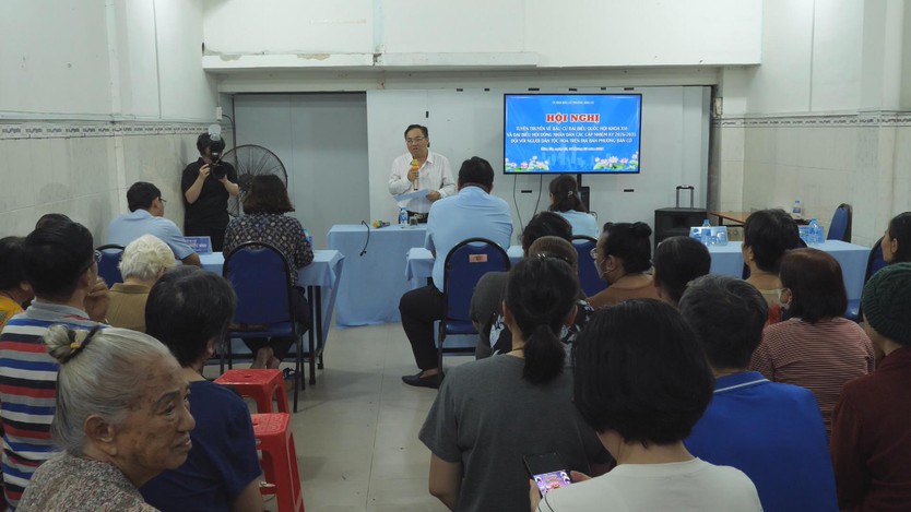 Phường Bàn Cờ tuyên truyền về bầu cử cho đồng bào dân tộc Hoa - Ảnh 1.