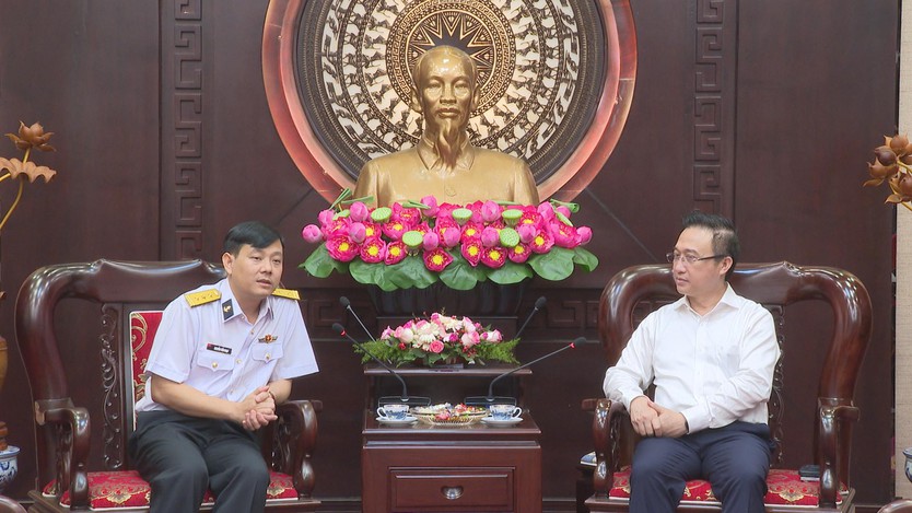 Lãnh đạo TP.HCM tiếp Đoàn công tác Lữ đoàn Tàu ngầm 189 nhân dịp Tết Bính Ngọ 2026 - Ảnh 2.