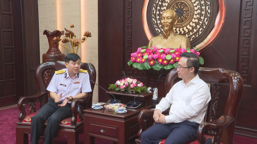 Lãnh đạo TP.HCM tiếp Đoàn công tác Lữ đoàn Tàu ngầm 189 nhân dịp Tết Bính Ngọ 2026 - Ảnh 3.