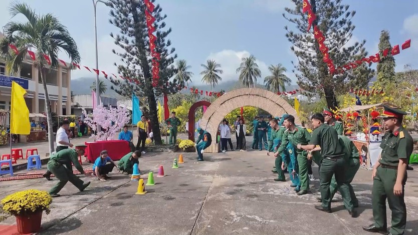 Ngày hội "Xuân đoàn kết - Tết nghĩa tình" tại Côn Đảo- Ảnh 2.