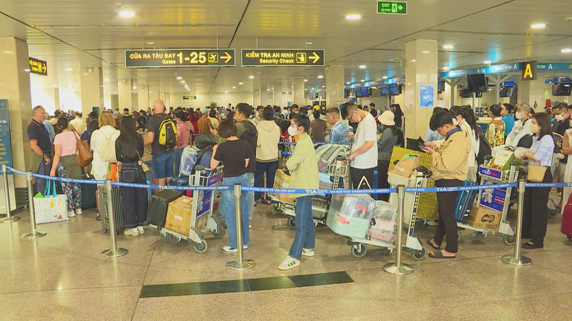 60 Giây ngày 7/2/2026 | Tân Sơn Nhất sẽ lập kỷ lục chưa từng có: hơn 1.000 chuyến bay/ngày dịp Tết - Ảnh 1.