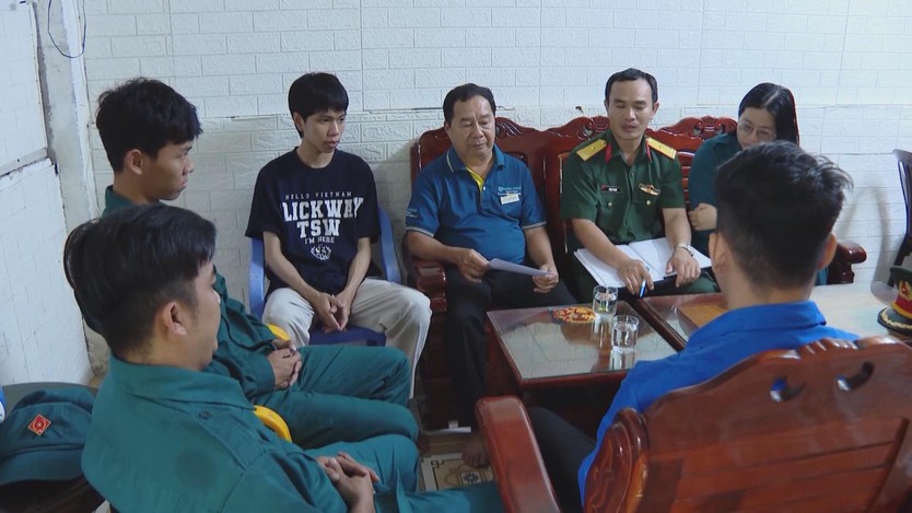 Tuổi trẻ Côn Đảo sẵn sàng lên đường thực hiện nghĩa vụ với Tổ quốc- Ảnh 1.