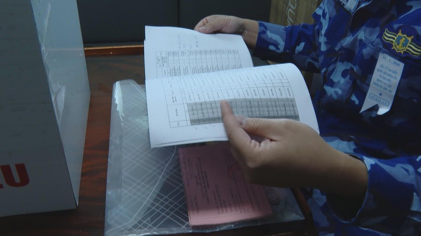 Đã có hơn 50 cử tri bỏ phiếu bầu cử trên biển- Ảnh 2.