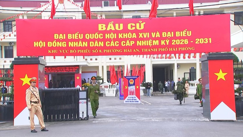 Phiên họp thứ 8 Ủy ban Bầu cử đại biểu Quốc hội khóa XVI và đại biểu HĐND Thành phố- Ảnh 3.