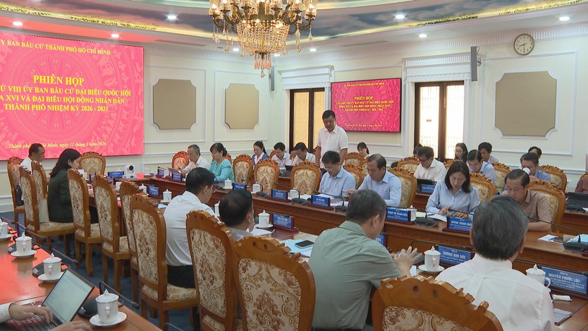 Phiên họp thứ 8 Ủy ban Bầu cử đại biểu Quốc hội khóa XVI và đại biểu HĐND Thành phố- Ảnh 5.