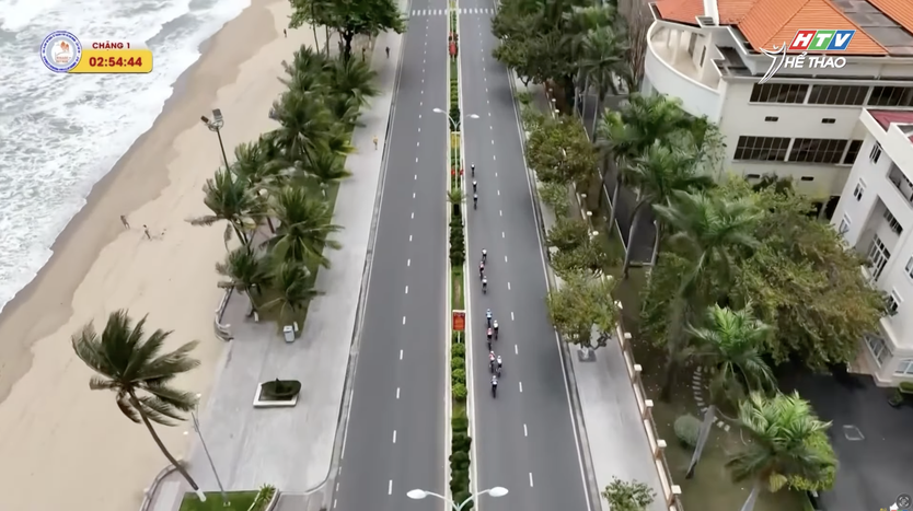 Nguyễn Thị Thu Mai toả sáng chặng mở màn UCI Biwase Cup - Ảnh 1.