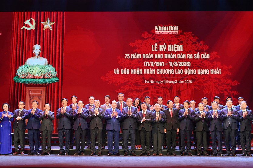 Tổng Bí thư Tô Lâm dự lễ kỷ niệm 75 năm Báo Nhân Dân ra số đầu tiên- Ảnh 2.