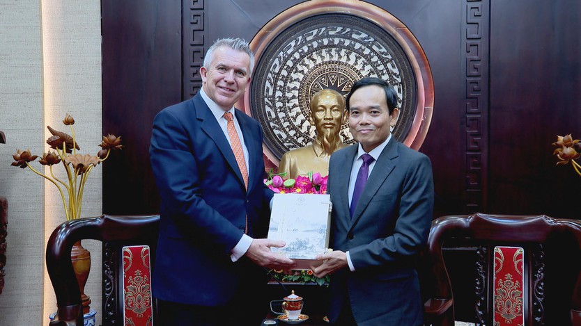 Bí thư Thành ủy TP. Hồ Chí Minh liên Liên danh Nhà đầu tư Quốc tế  - Ảnh 3.