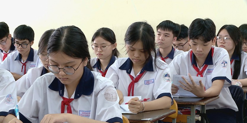 TP. Hồ Chí Minh lấy ý kiến dự thảo kế hoạch tuyển sinh đầu cấp - Ảnh 1.