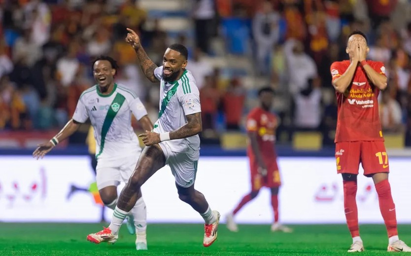 Vòng 26 Saudi Pro League: Al-Ahli thua ngược, Al-Nassr có lợi thế - Ảnh 1.