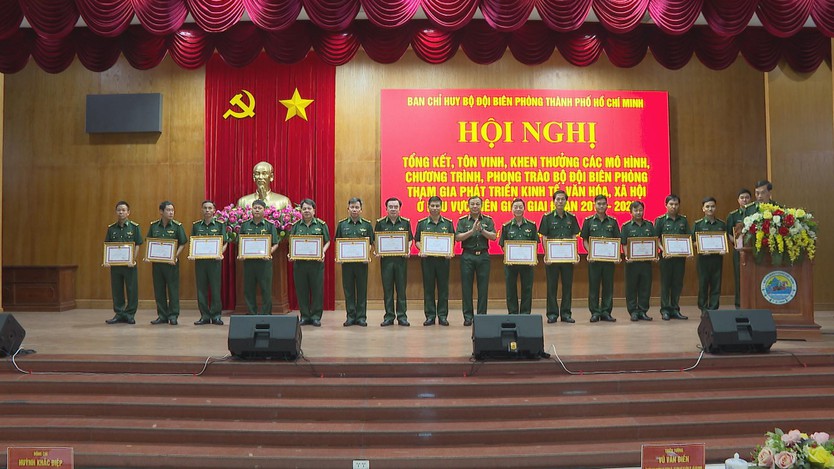 Tôn vinh các mô hình Bộ đội Biên phòng giúp dân phát triển kinh tế - xã hội - Ảnh 3.