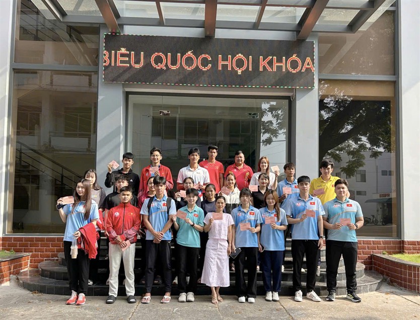 Hàng trăm HLV, VĐV tham gia bầu cử Đại biểu Quốc hội khóa XVI và HĐND các cấp nhiệm kỳ 2026–2031 - Ảnh 14.