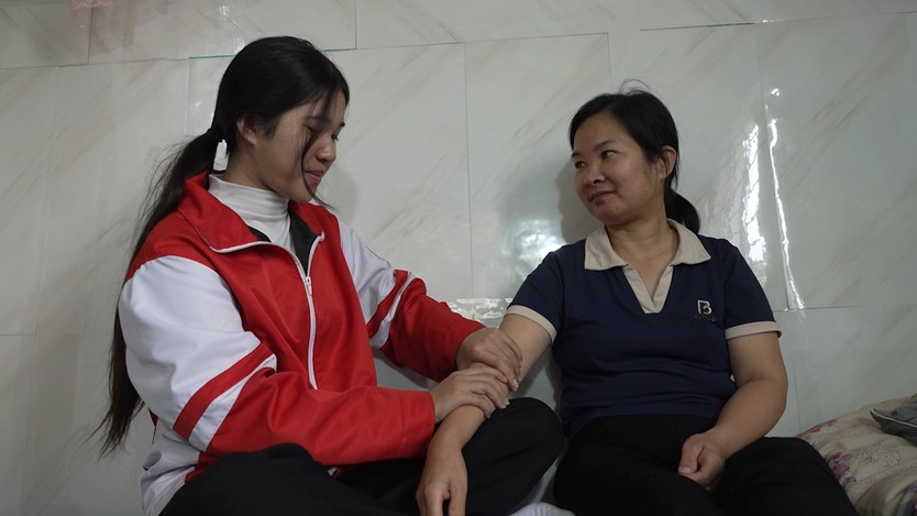 Mái ấm gia đình Việt: Minh Phương không cho phép mình yếu đuối sau khi mất cha - Ảnh 4.