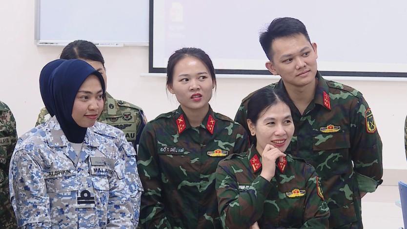 Khai mạc khóa huấn luyện phụ nữ, hòa bình và an ninh tại Việt Nam - Ảnh 4.