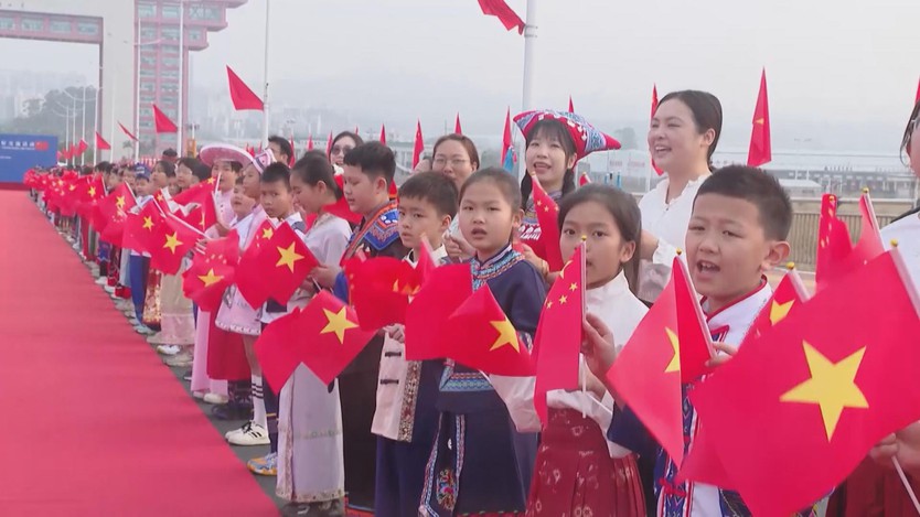 Giao lưu hữu nghị quốc phòng biên giới Việt - Trung lần thứ 10 tại Trung Quốc - Ảnh 3.