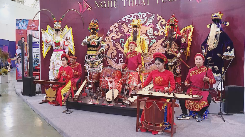Nghị quyết 80 của Bộ Chính trị: Mở không gian phát triển mới cho văn hóa Việt Nam - Ảnh 4.