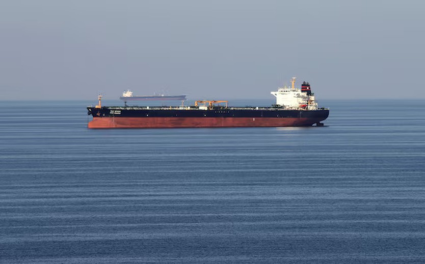 Iran sẵn sàng hỗ trợ tàu thuyền Nhật Bản đi qua eo biển Hormuz - Ảnh 2.