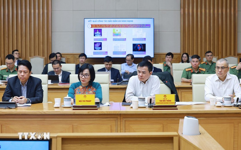 Thủ tướng: Bảo vệ an ninh mạng là yêu cầu cấp bách, thường xuyên, trọng yếu - Ảnh 5.