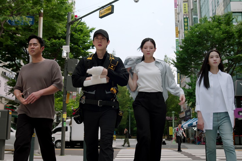 "Luật sư bóng ma" đạt rating kỷ lục, Yoo Yeon Seok phá vỡ hình tượng tổng tài- Ảnh 1.