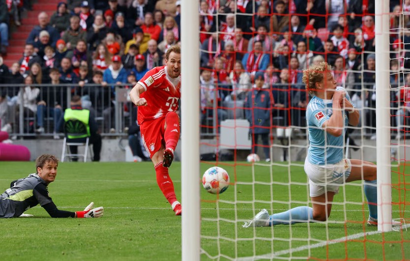 Vòng 27 Bundesliga: Bayern Munich tiến gần hơn đến chức vô địch - Ảnh 1.