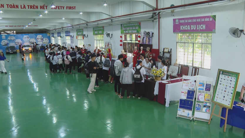 Thời sự HTV ngày 22/3/2026 | Các trường đại học thay đổi thích ứng với quy chế tuyển sinh mới - Ảnh 5.
