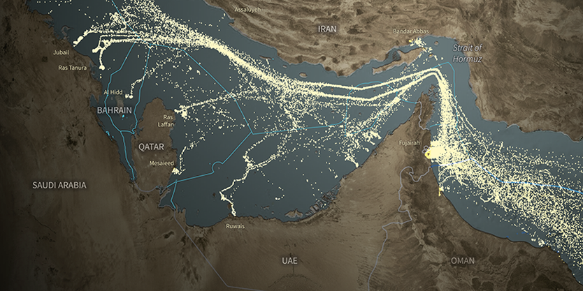 Ông Trump ra tối hậu thư cho Iran về Eo biển Hormuz - Ảnh 2.