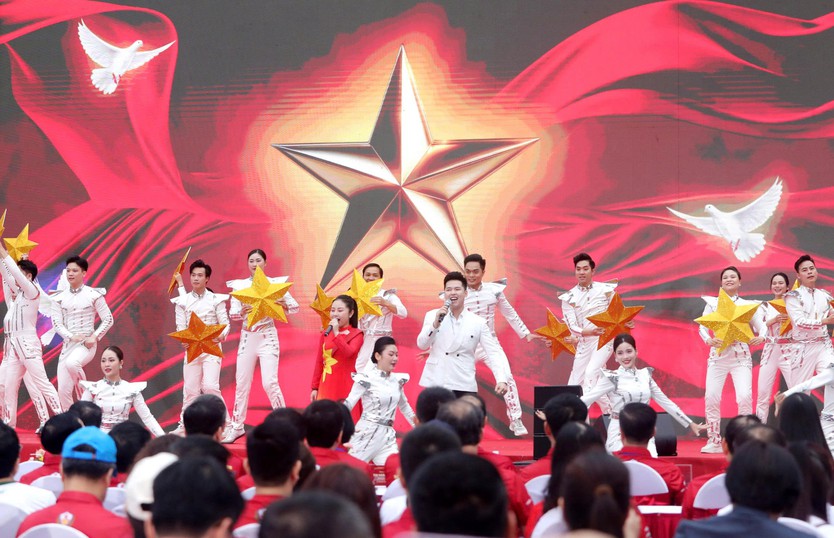 Hơn 15.000 người tham gia Ngày chạy Olympic 2026 tại Hà Nội, lan tỏa phong trào rèn luyện toàn dân - Ảnh 2.