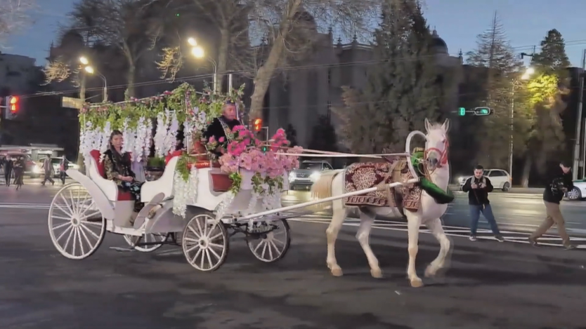 Tajikistan rộn ràng đón lễ hội mùa xuân Nowruz - Ảnh 3.