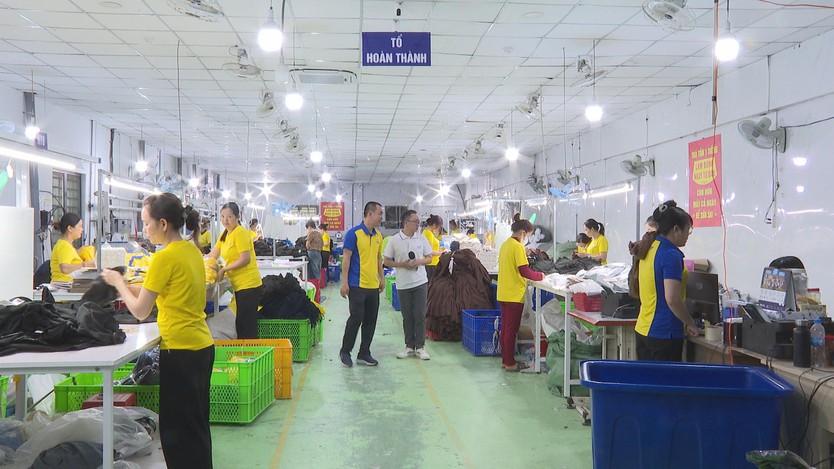 Doanh nghiệp chủ động tiết kiệm nhiên liệu, thích ứng biến động chi phí vận hành - Ảnh 1.