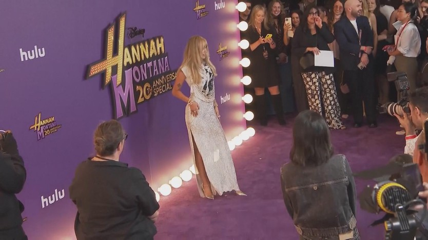 Dàn sao Hannah Montana hội ngộ sau 2 thập kỷ - Ảnh 1.