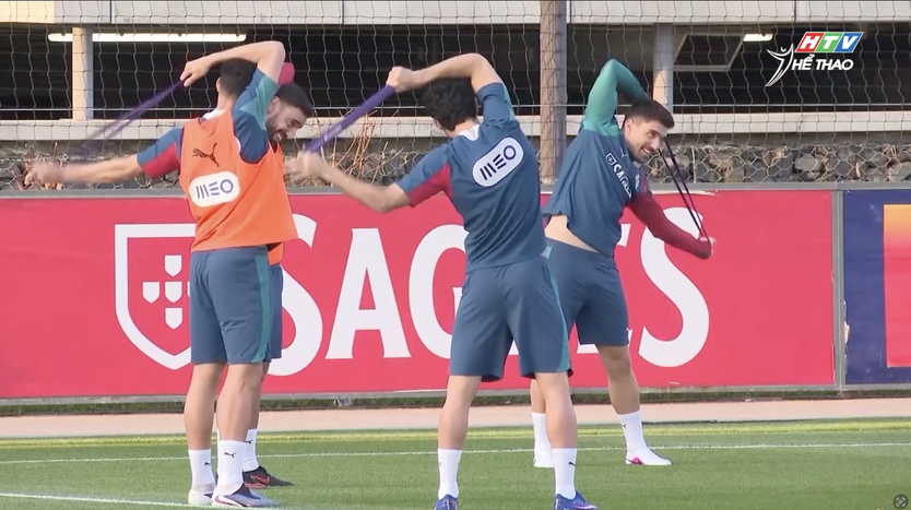 Bồ Đào Nha chuẩn bị cho World Cup: Ronaldo vắng mặt trong loạt trận giao hữu quan trọng - Ảnh 3.