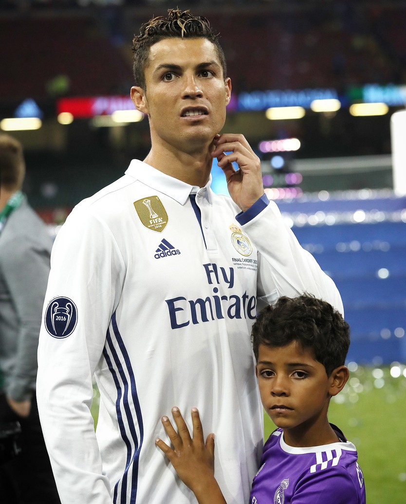 Con trai Ronaldo tập luyện cùng U16 Real Madrid- Ảnh 2.