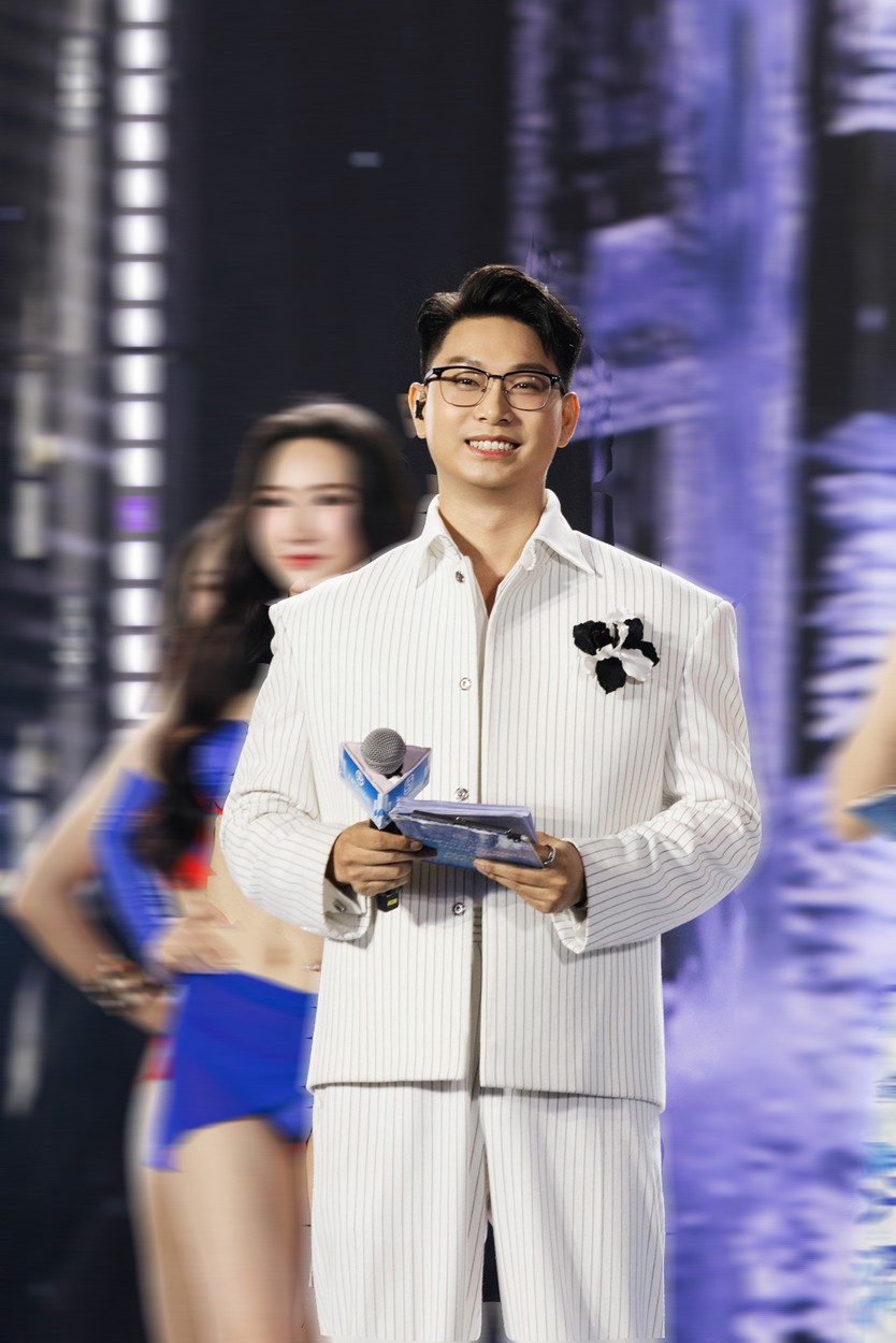 Quán quân The TVFACE Trọng Hiền dẫn dắt đêm Chung kết Miss World Vietnam 2025 - Ảnh 4.