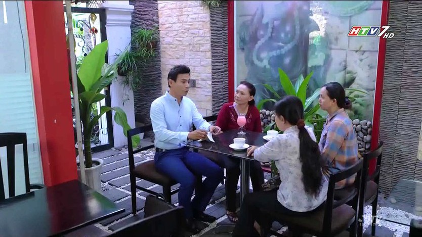 Những cặp đôi "trái dấu" của "Vợ chúa chồng tôi" - Ảnh 1.