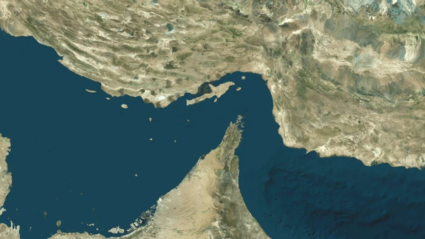 Thêm 2 nước được Iran cho phép chở hàng qua Eo biển Hormuz - Ảnh 1.