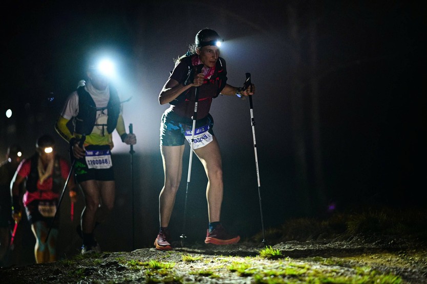 NewZround: Băng rừng, vượt núi, chạy xuyên đêm: Dalat Ultra Trail có gì mà hấp dẫn? - Ảnh 2.